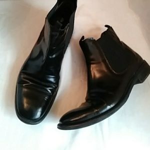 Progetto Black leather ankle boots-sz 7